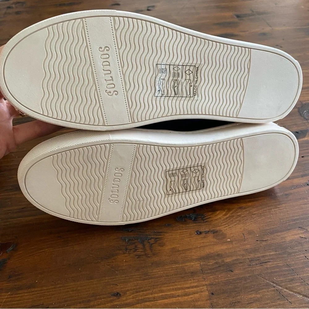 Soludos women navy